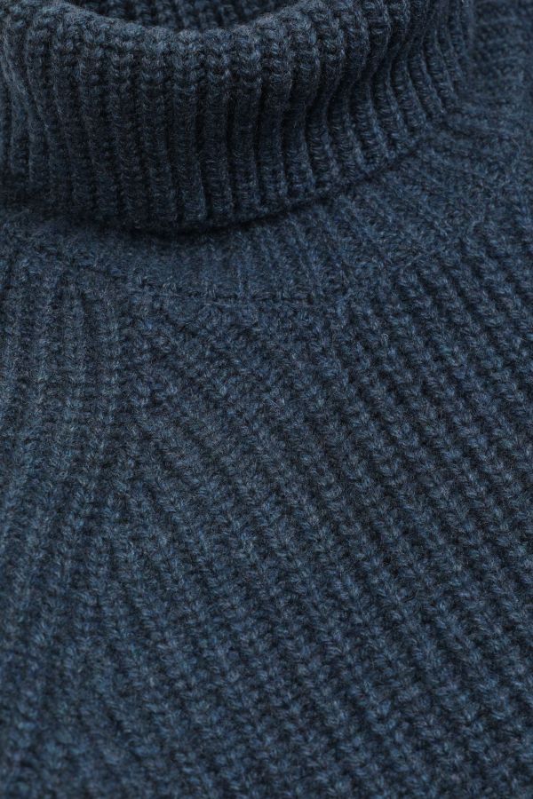 CASHMERE, RIBBED ROLLNECK SWEATER