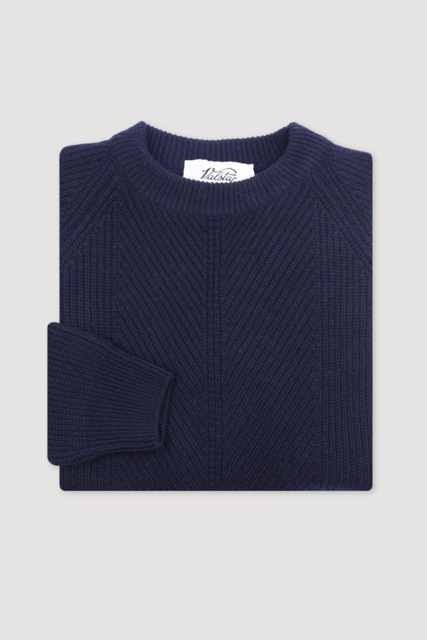 Cashmere, crewneck sweater